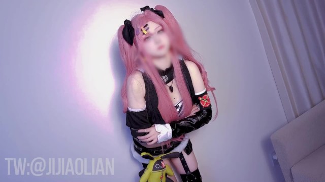 Zenless Zone Zero cosplay'i Nicole Demara