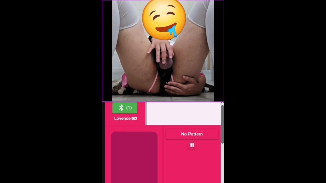 Boşalana kadar rastgele insanların Lovense xToys'umu kontrol etmesine izin veriyorum