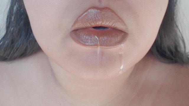 ASMR Ecstasy'ye Salya Akıtıyor