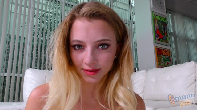 Riley Star Nice 'n Slow! Güzel Minyon Sarışın Büyük Penis Büyük Yüz Bitişi