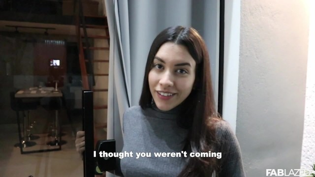 "Bu benim işim ve seninle birlikte olmaktan zevk alıyorum" – Özel Stripper Hizmeti 2