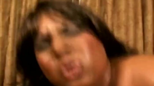 Abanoz BBW Sikilip Üzerine Boşaldı