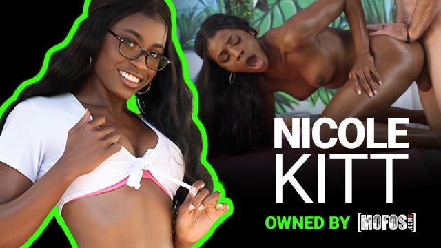 Mofos – Busty Babe Nicole Kitt, Charles Tarafından Dışarıda, Pastoral Bir Çardak Altında İyi Bir Sert Sikişmenin Tadını Çıkarıyor