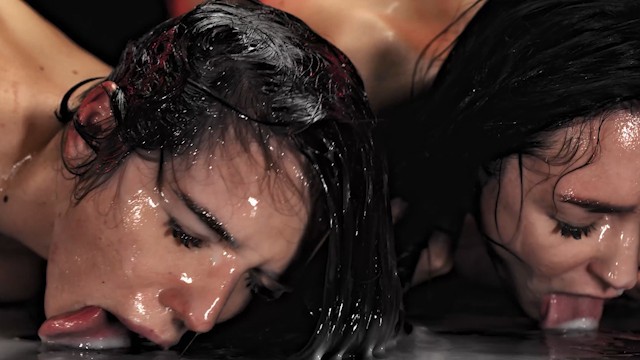 Aşırı Sert Gerçek Hayat Hentai Alya Stark Eve Tatlı Yalama Meni Yerden Anime Canavar Horoz