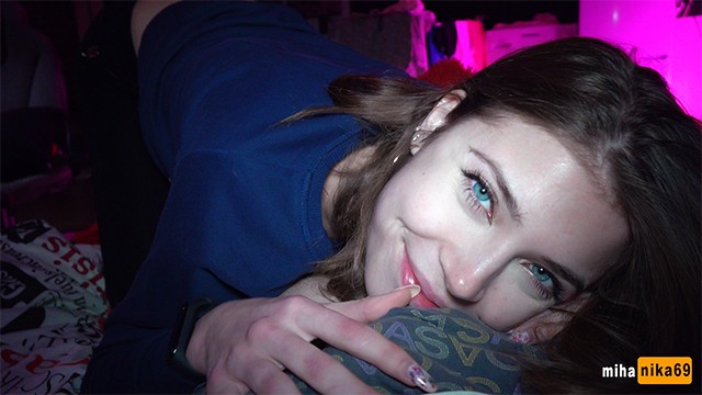 MihaNika69 ile POV seks şuna benzer – 4K POV